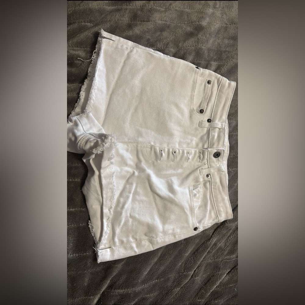 White Frayed Hem Denim Shorts